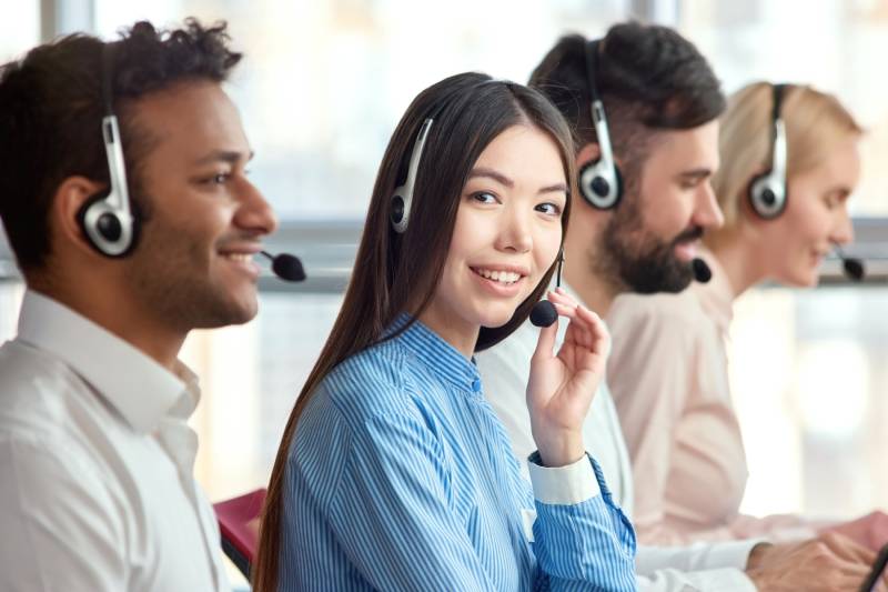 customer service team building